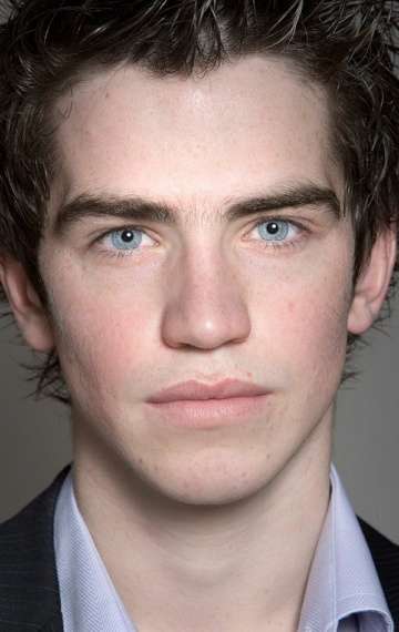 Актер Эндрю Симпсон