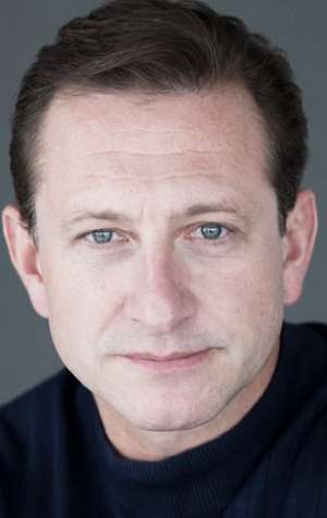 Актер Найджел Хамер