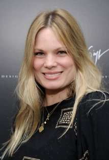 Актер Кристен Дзан