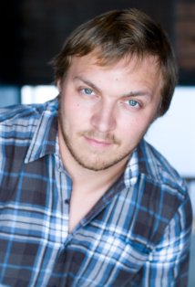 Актер Эли Хэм