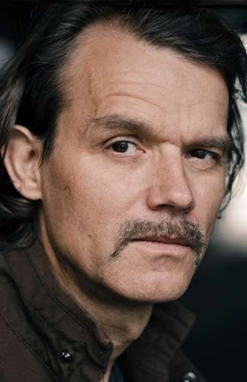 Актер Буц Бузе