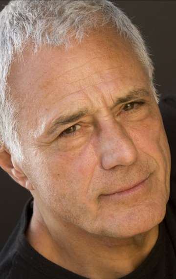 Актер Джон Эпри