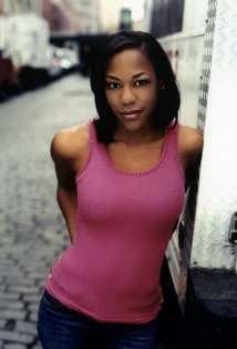 Актер Никки М. Джеймс