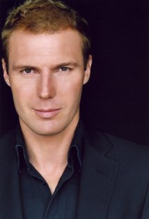 Актер Николас Пэджон