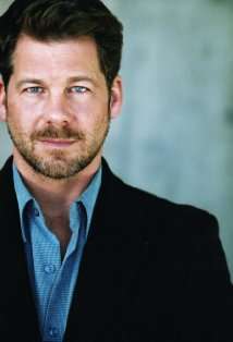 Актер Марк Поусон