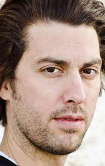 Актер Роберт Беар