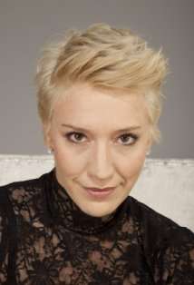 Актер Луиз Барнс