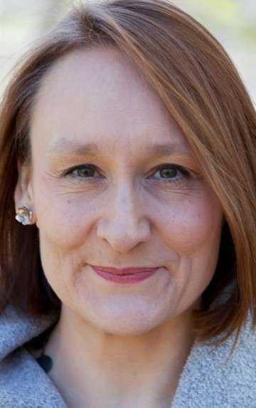 Актер Эмма Дьюхерст