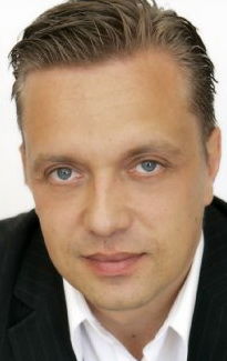 Актер Стивен Уиг