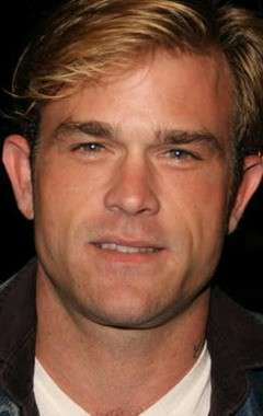 Актер Уэйлон Пэйн