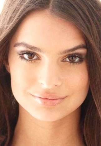 Актер Эмили Ратажковски