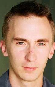 Актер Стивен Тейлор