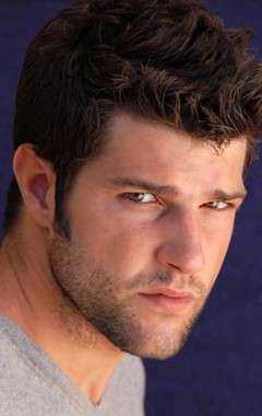 Актер Оливье Бартелеми