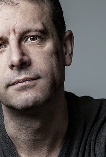 Актер Пол Барнхилл