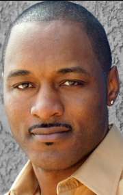 Актер Джейвон Джонсон