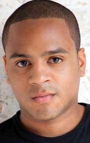 Актер Дэниэл Энтони