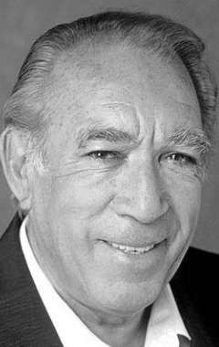 Актер Энтони Куинн