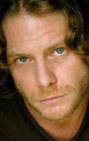 Актер Кристофер Берри