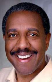 Актер Майкл Д. Робертс