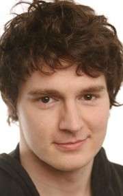 Актер Бенджамин Уокер