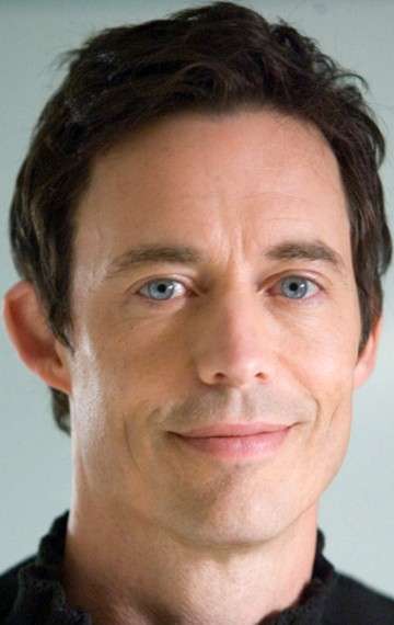 Актер Томас Кэвэна