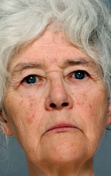 Фото Клер Култер