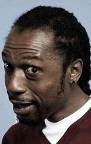 Актер Тони Маршалл