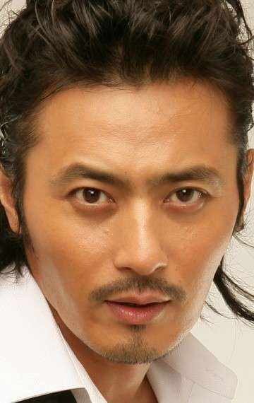 Актер Чан Дон Гун
