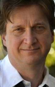 Актер Дон МакМанус