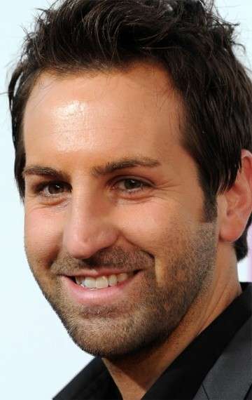 Актер Джош Келли