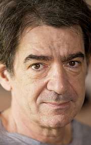 Актер Мики Манойлович