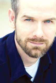 Актер Дон Хэндфилд