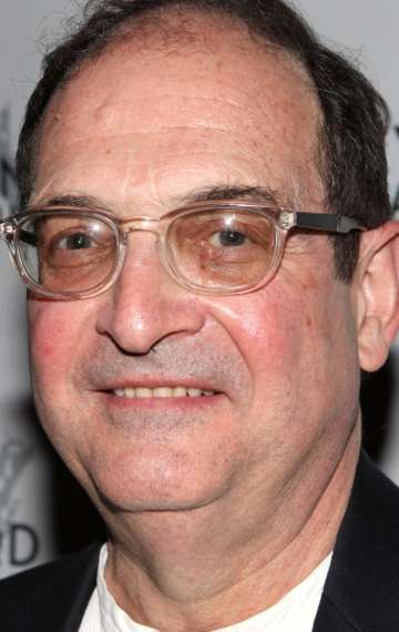 Актер Льюис Дж. Стэдлен