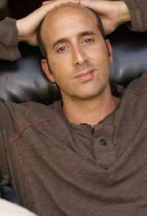 Актер Скотт Мосенсон