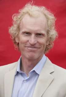 Актер Брэд Холл