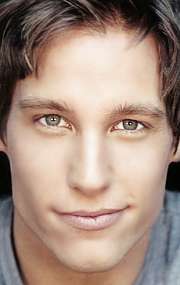 Фото Уорд Хортон