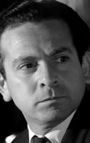 Актер Джон Блузал