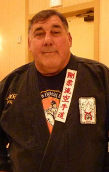 Актер Джо Хесс