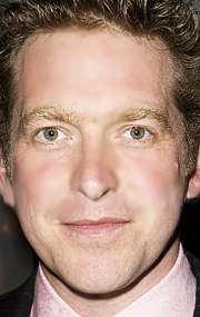 Актер Барнеби Кэй