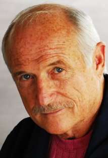 Актер Кен Фармер