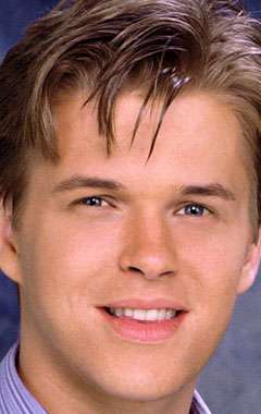 Актер Дэвид Том