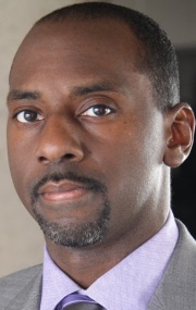 Актер Родни Дж. Хоббс