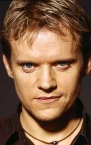 Актер Марк Уоррен