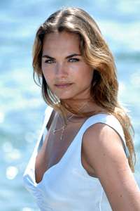 Актер Мелани Модран