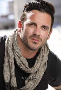 Актер Бобби Валдрон