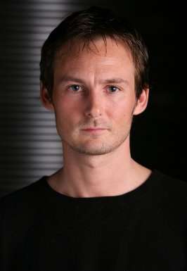 Актер Энтони Флэнеган