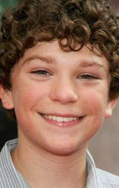 Актер Джэйк Черри