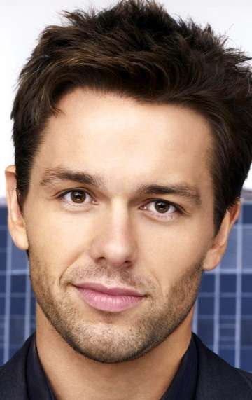 Актер Джулиан Овенден