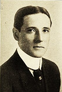 Актер Джек Дж. Кларк