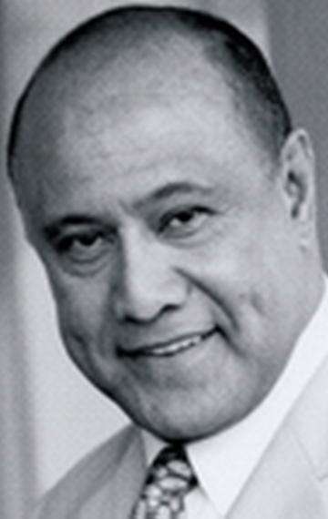 Актер Роберт Аписа